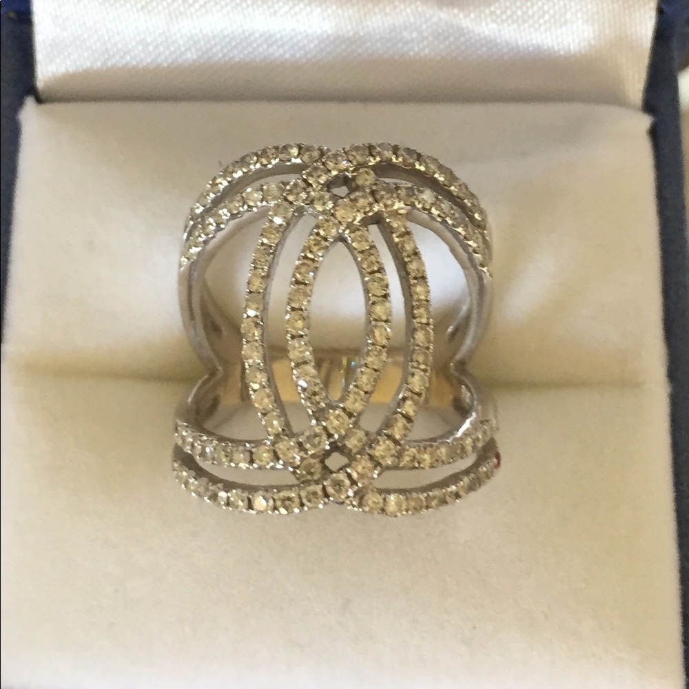 18k Custom Made Diamond Ring